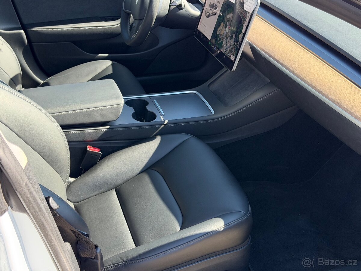 Tesla Model 3 Long Range AWD - 9