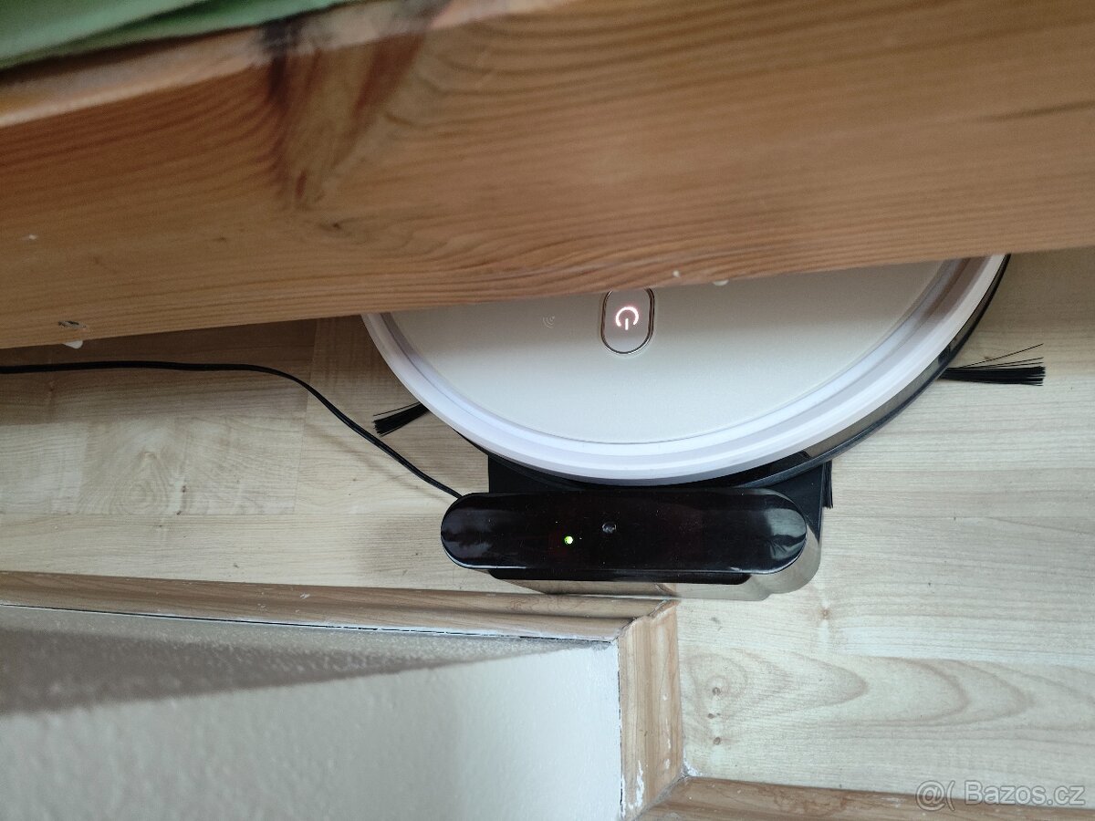 Robotický vysavač Tesla robostar iq300 - 9