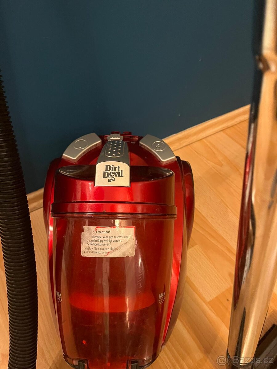 Vysavač dirt devil - 9