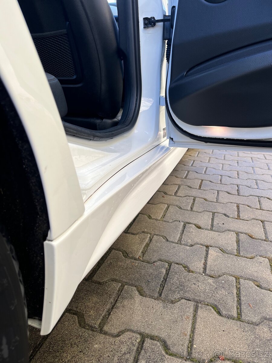 BMW 320d F31 xDrive, jen 88 tkm - 9