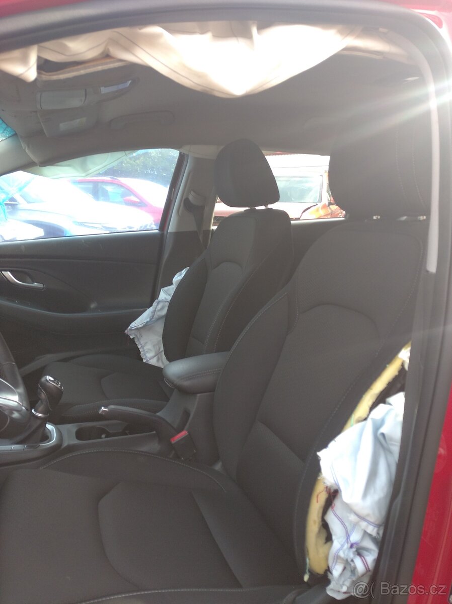 Hyundai i30 1.4, Benzín, rv.2019/12 (cj.1851) - 9