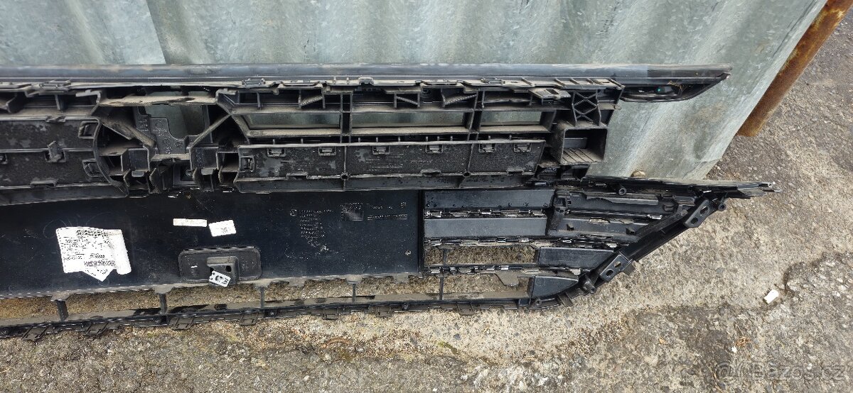 Predni mrizka maska grill vw arteon - 9