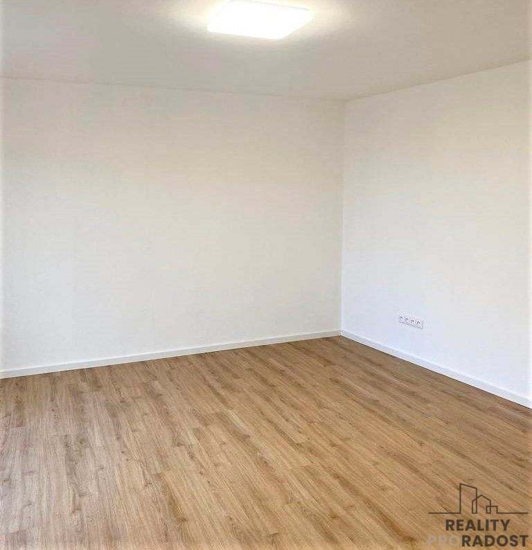 Pronájem prostoru ve Smečně, pronájem prostor Smečno - 9