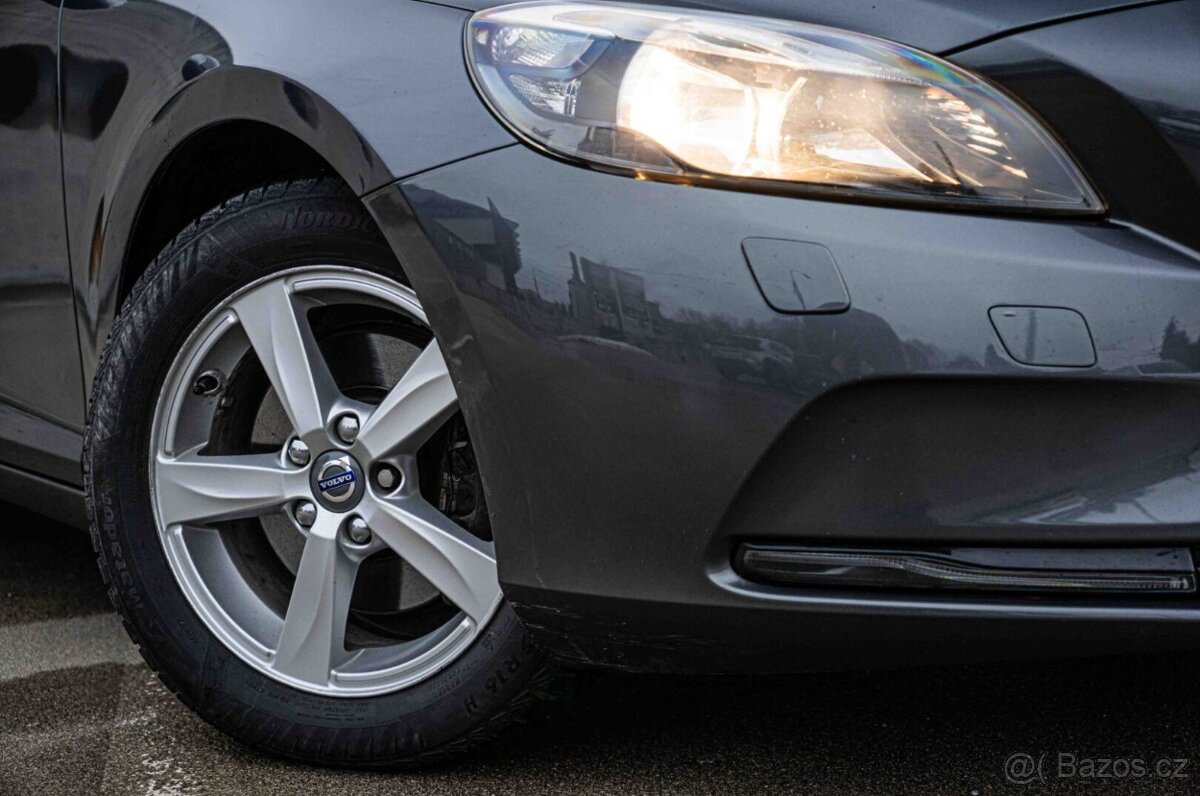 Volvo V40 T2 1.6L Momentum - 9