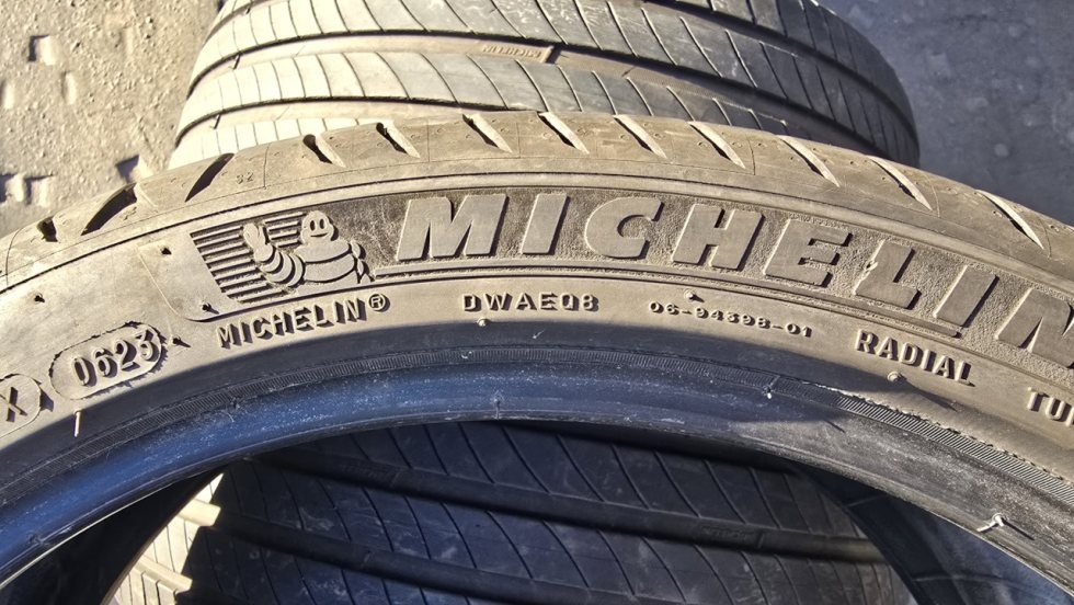 Letní pneu 225/40/18 Michelin - 9