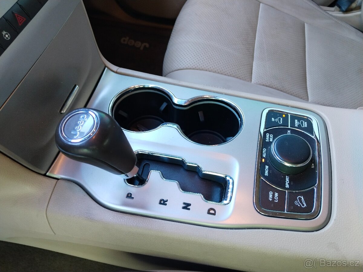 Jeep Grand Cherokee Overland, 5.7 HEMI, 4x4, 2012 - 9