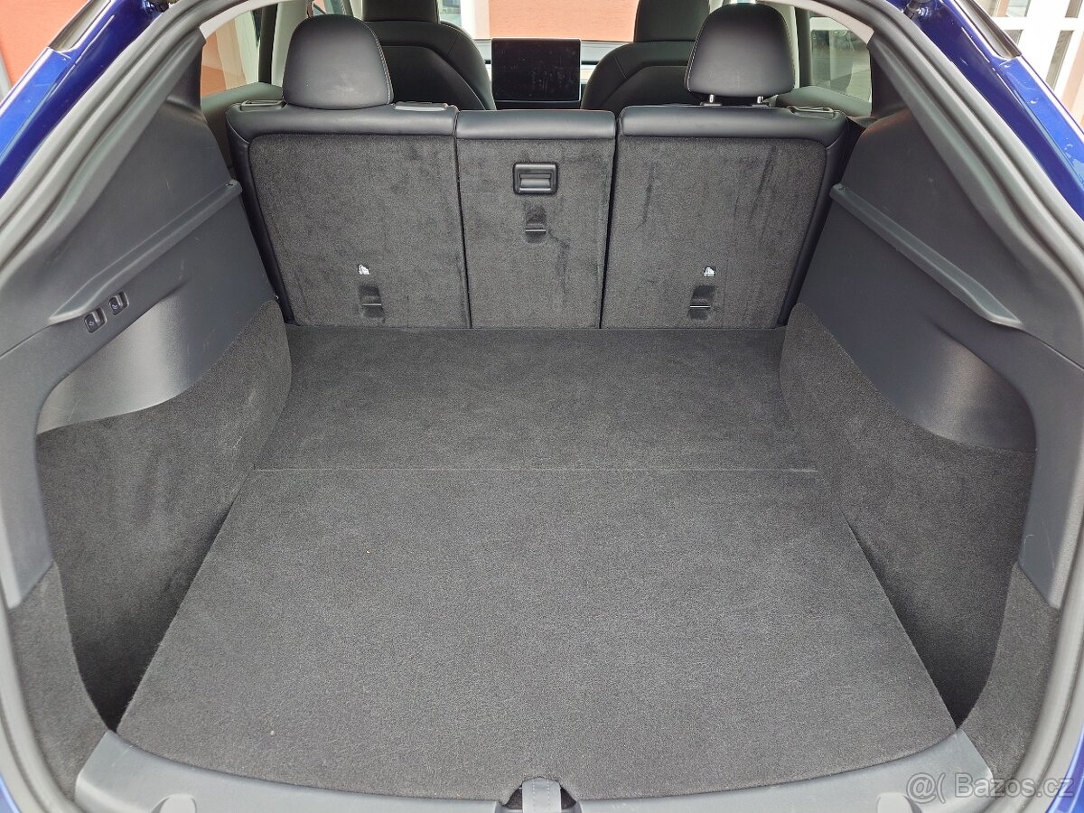 Tesla Model Y Long Range Dual Motor 378 kW SOH 94,2% (ODPOČE - 9