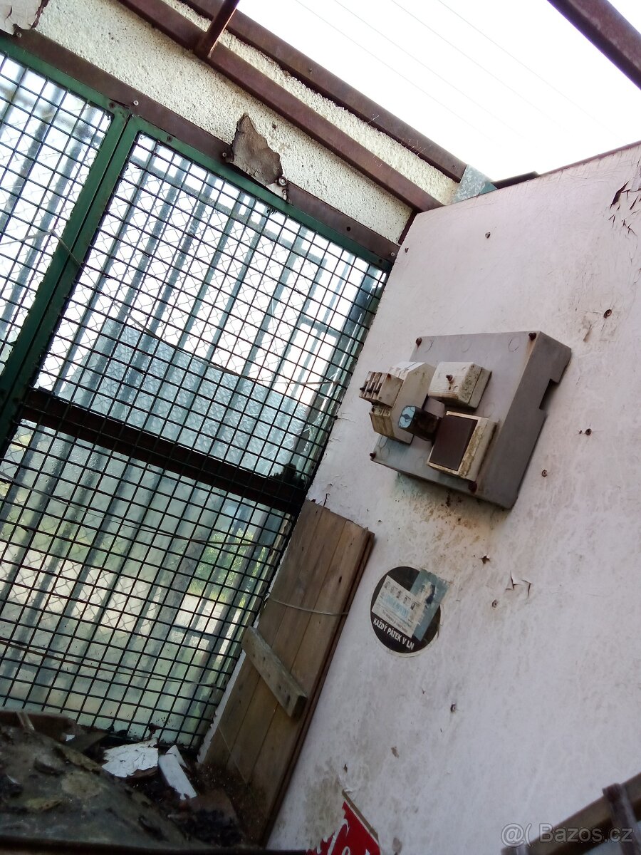 Trafika/buňka/domek - 9