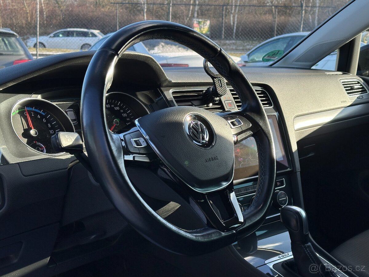 Volkswagen e-Golf 2020 - 9