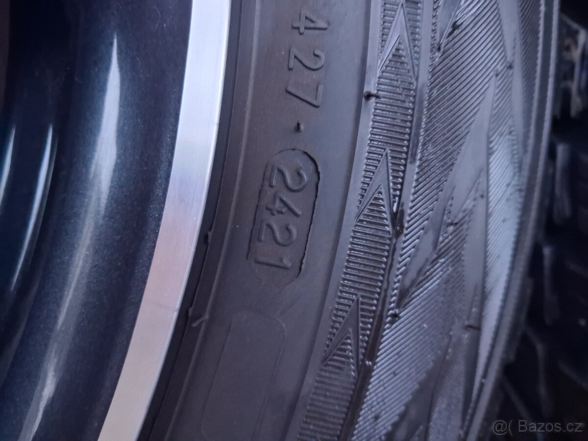 225/55 R18 98V - 9