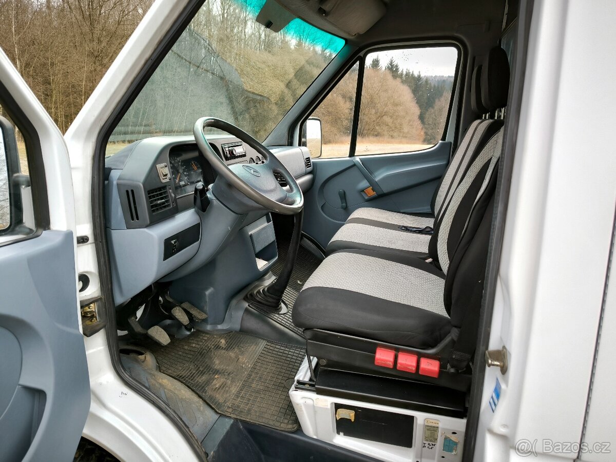 Mercedes-Benz Sprinter 312 - 9