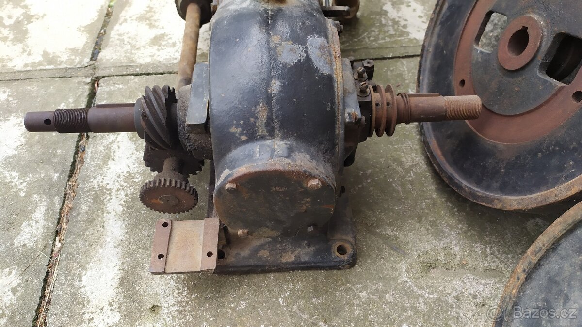 Stabilní motor Lorenz - 9