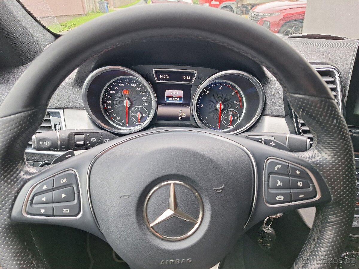 Mercedes-Benz GLE 350d - 9