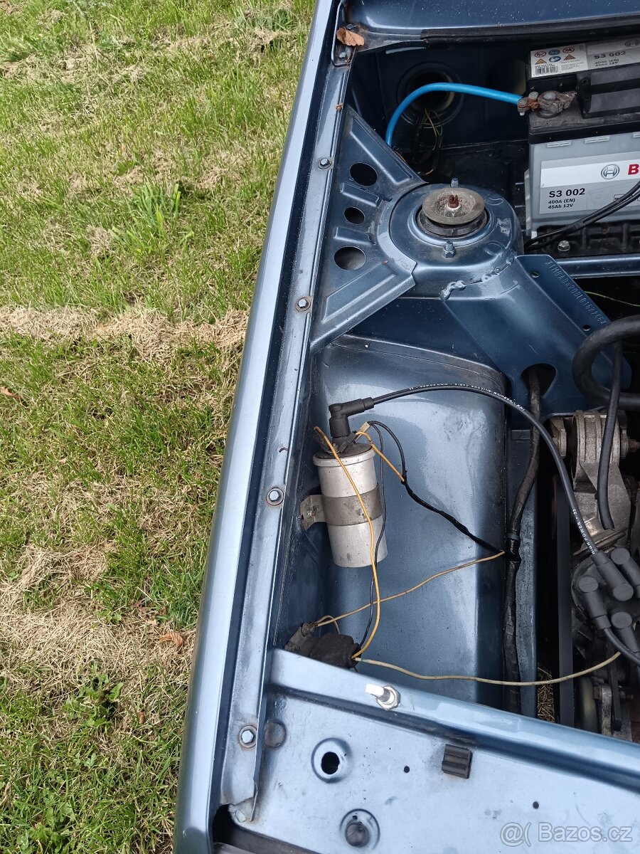 Favorit r.v.1990 karbec pekny stav HP sporting - 9