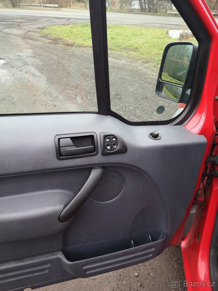 FORD TRANSIT CONNECT 2011 HEZKÝ STAV - 9