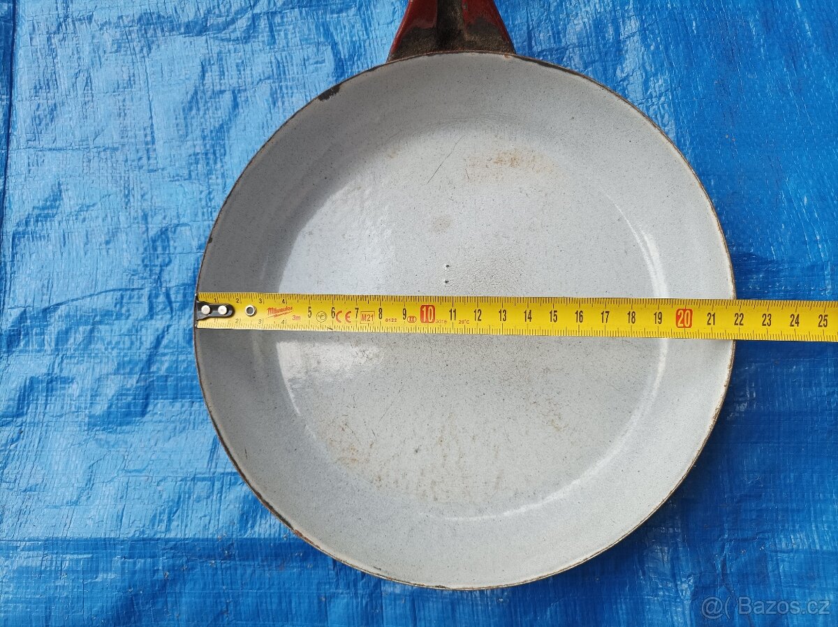 Smaltovaná červenohnědá pánvička - 9