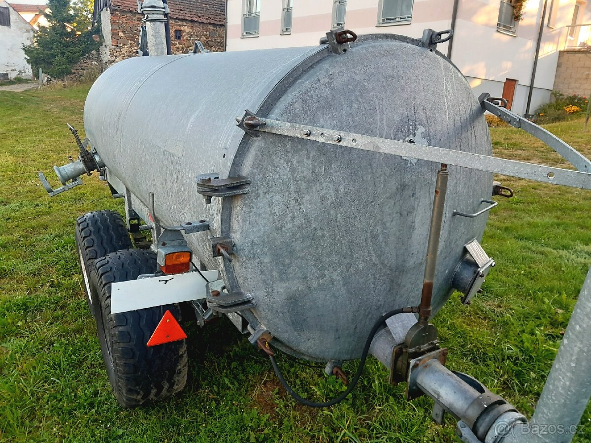 Fekální přívěs 5 m³ - 9