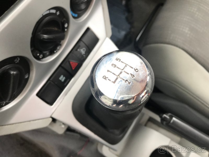 Dodge Caliber 2,0CRD 103kW 2007 BYL, 6kvalt - dily - 9