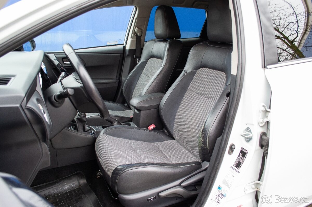 Toyota Auris 1.6 l D-4D - 9