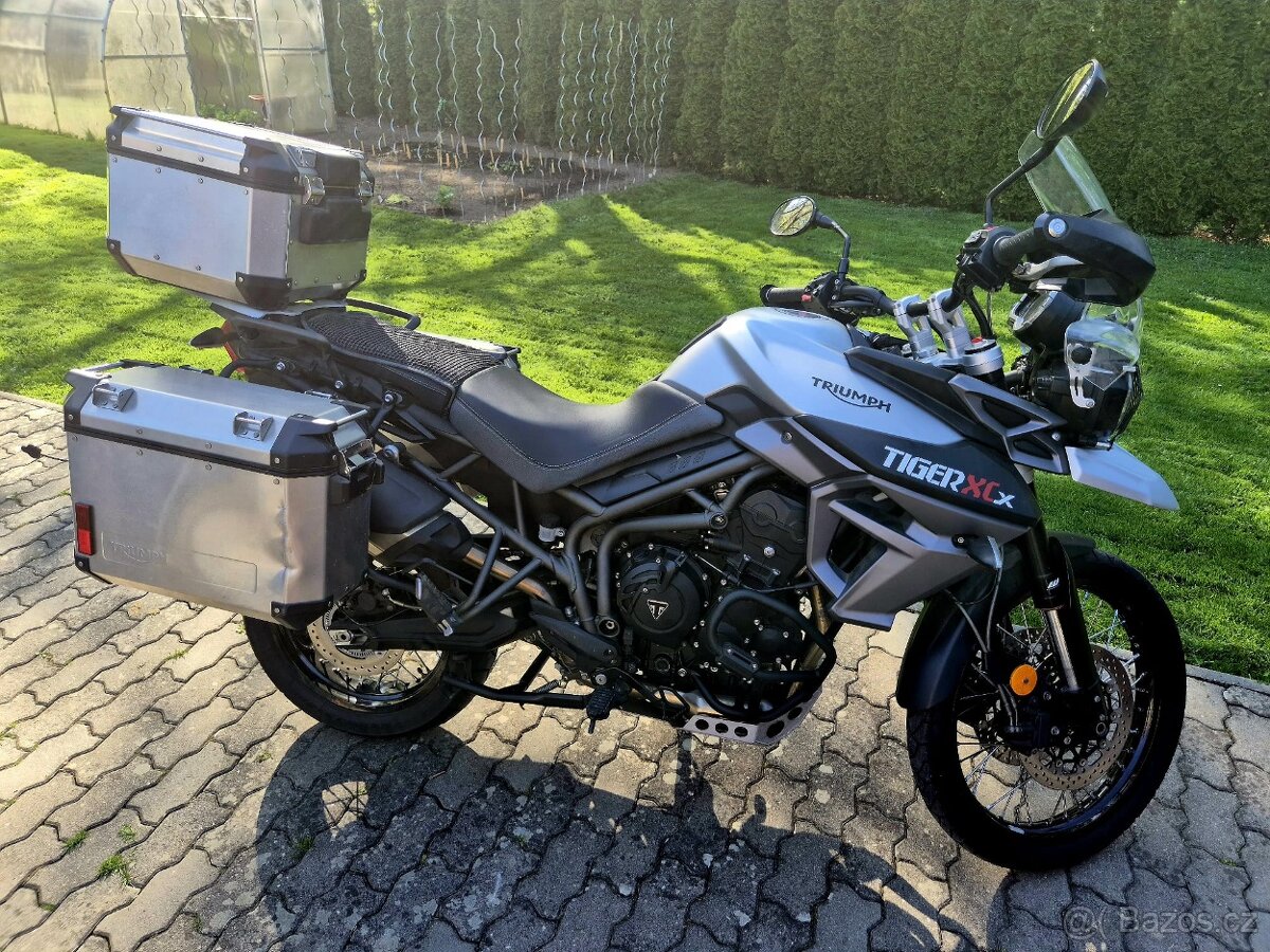TRIUMPH TIGER XCX 800 - 9