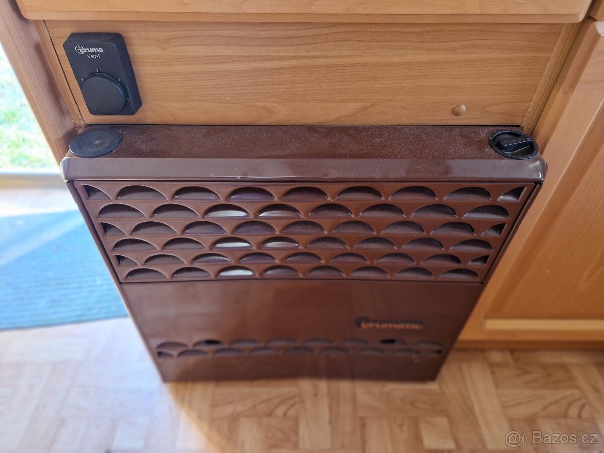 Obytný přívěs Knaus - 9