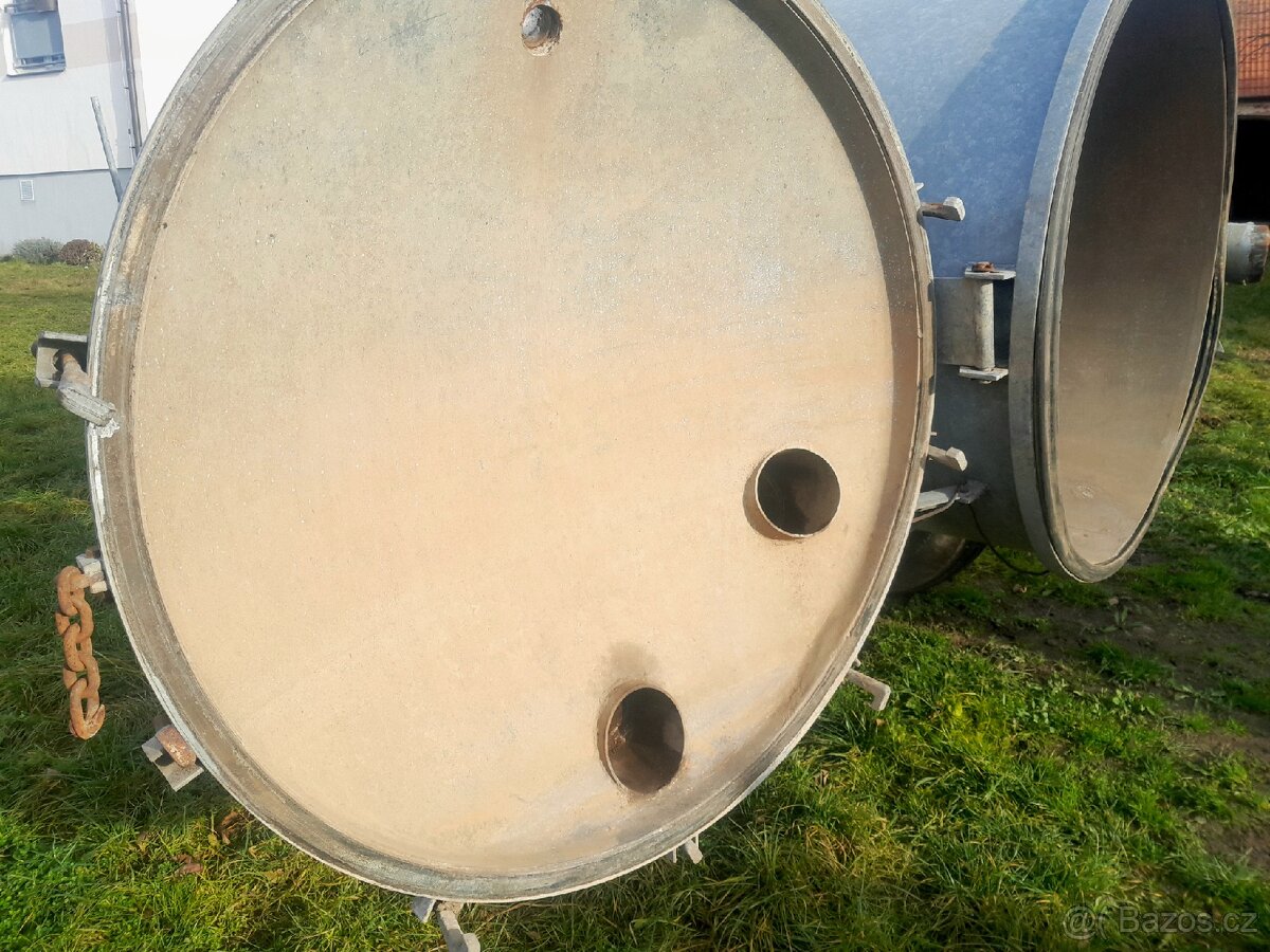 Fekální přívěs 4 m³ - 9