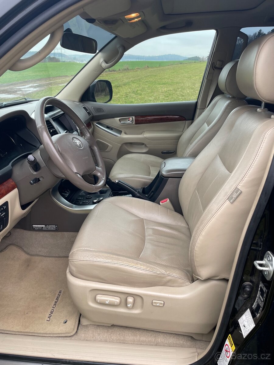 Toyota Land Cruiser 120 - 9