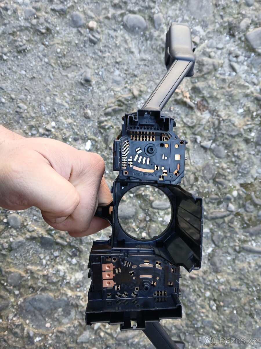 prepinaci packy fabia 3 - tempomat, PC, blinkry - 9