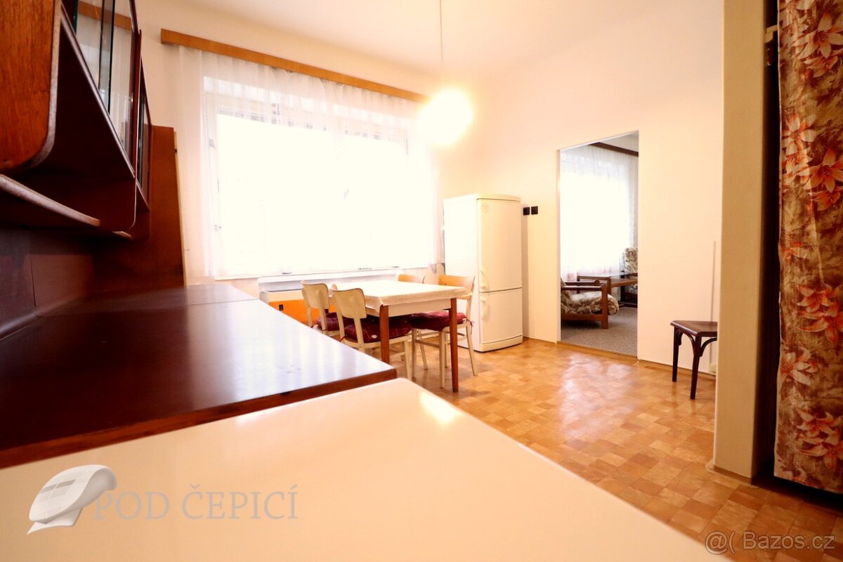 Pronájem rodinného domu s garáží, 2 byty, 148m2, Jundrov - 9