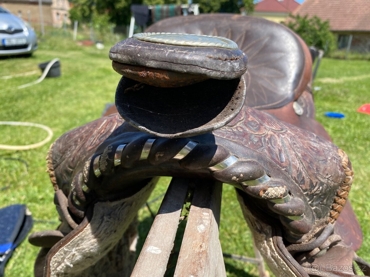 Westernové sedlo americké , nutná oprava - 9