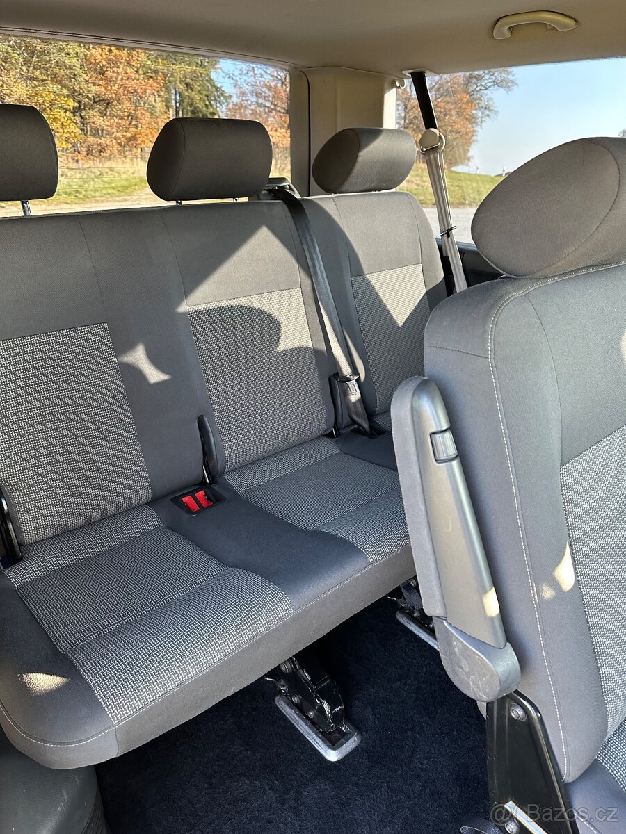 VW Caravelle T5.1 – 2011 – 2.0 BiTDI 132 kW – DSG - 9