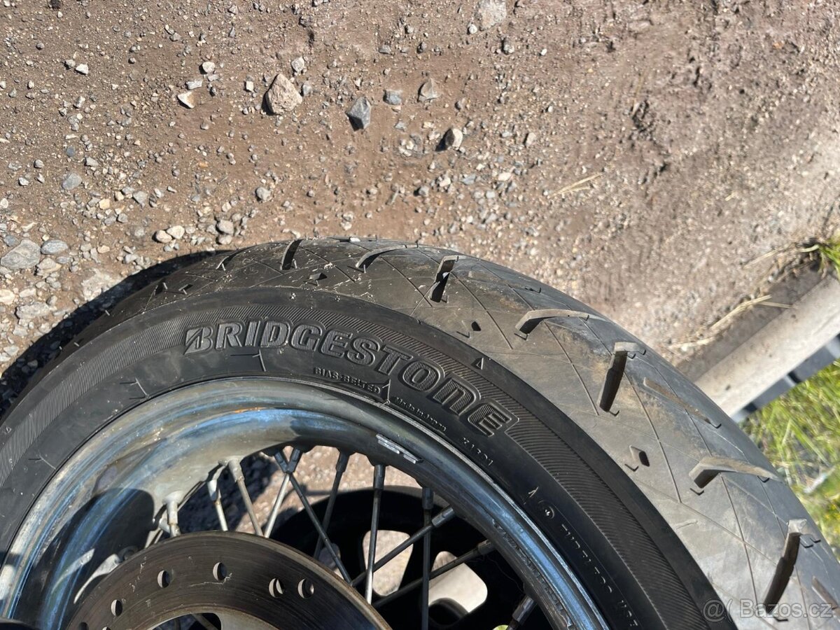 Harley Davidson StreetBob - 9