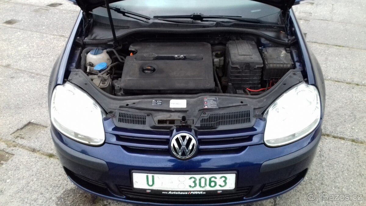 VW Golf 5 1 K 1,4 16 V MPI 2006 1. majitel - 9