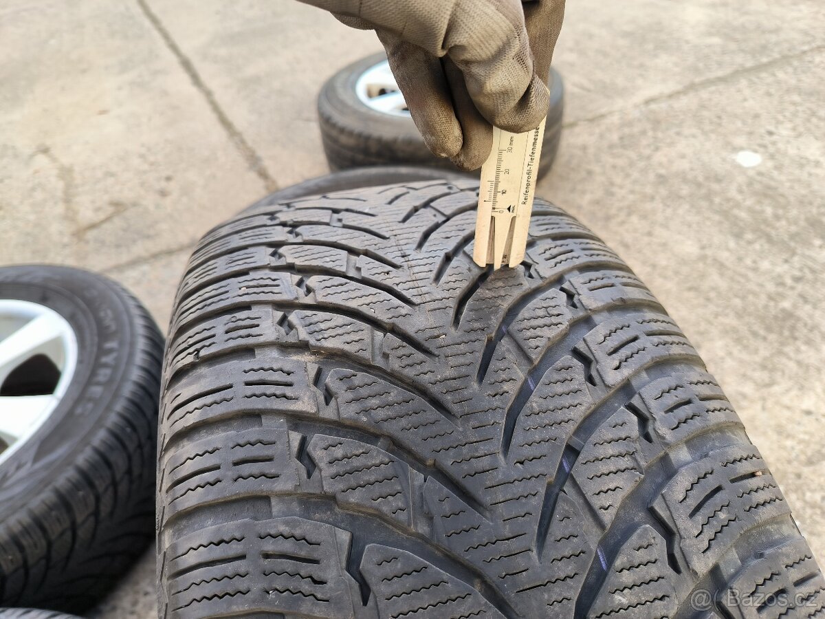 Prodám disky Mitsubishi Pajero rozteč 6x139,7 - 9