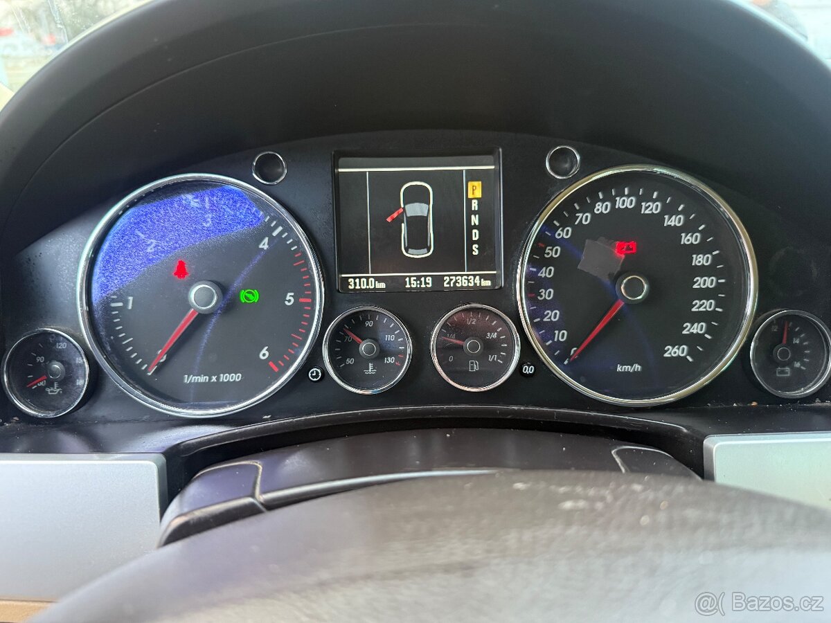 VW Touareg 2,5TDi 128kW, 4x4, tažné 3,5t - 9