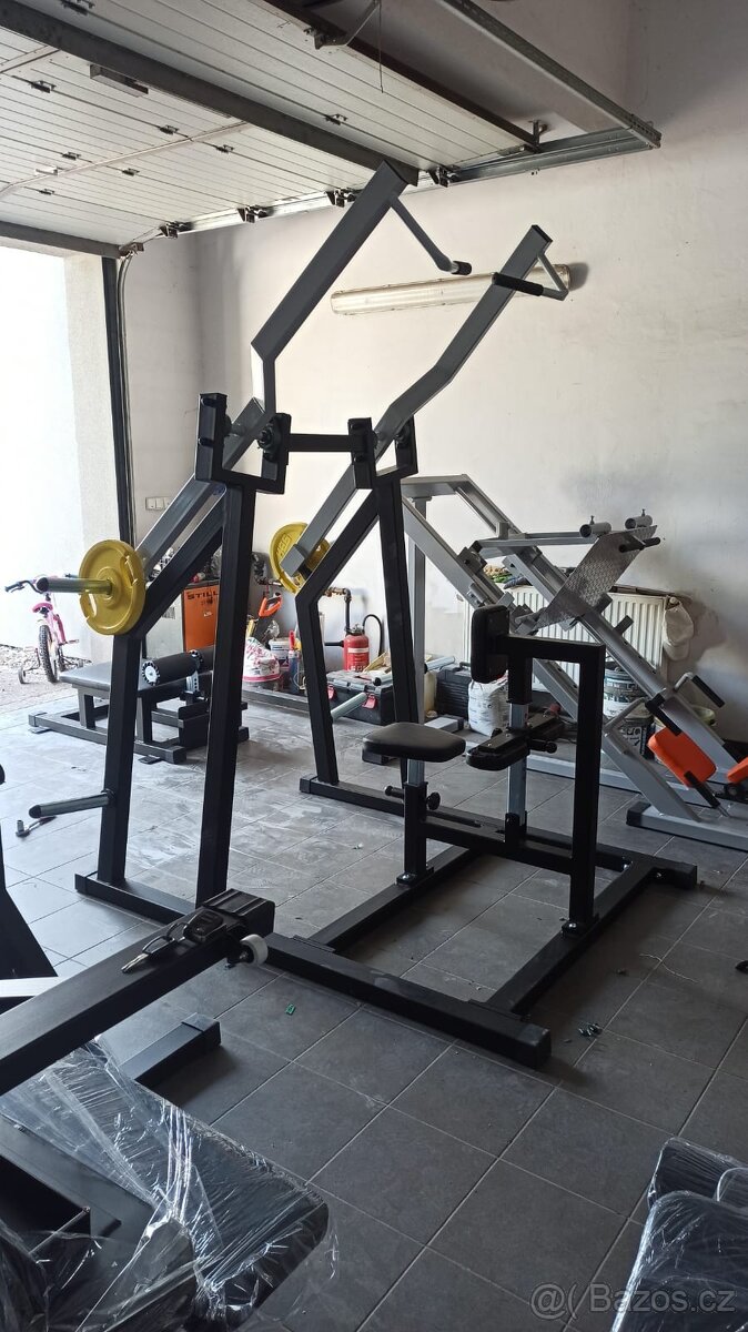 Posilovací stroje typu Hammer - 9