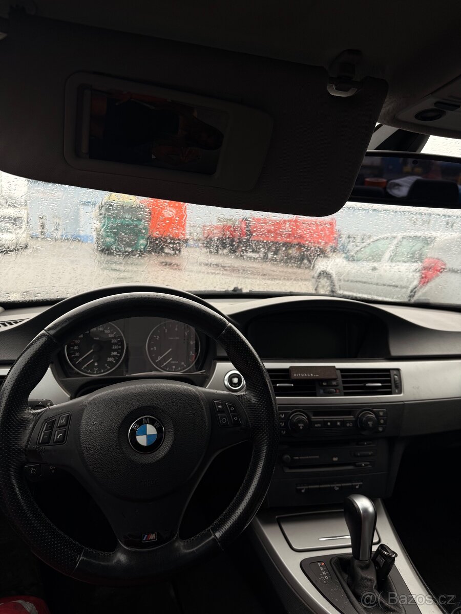 BMW e90 330i - 9