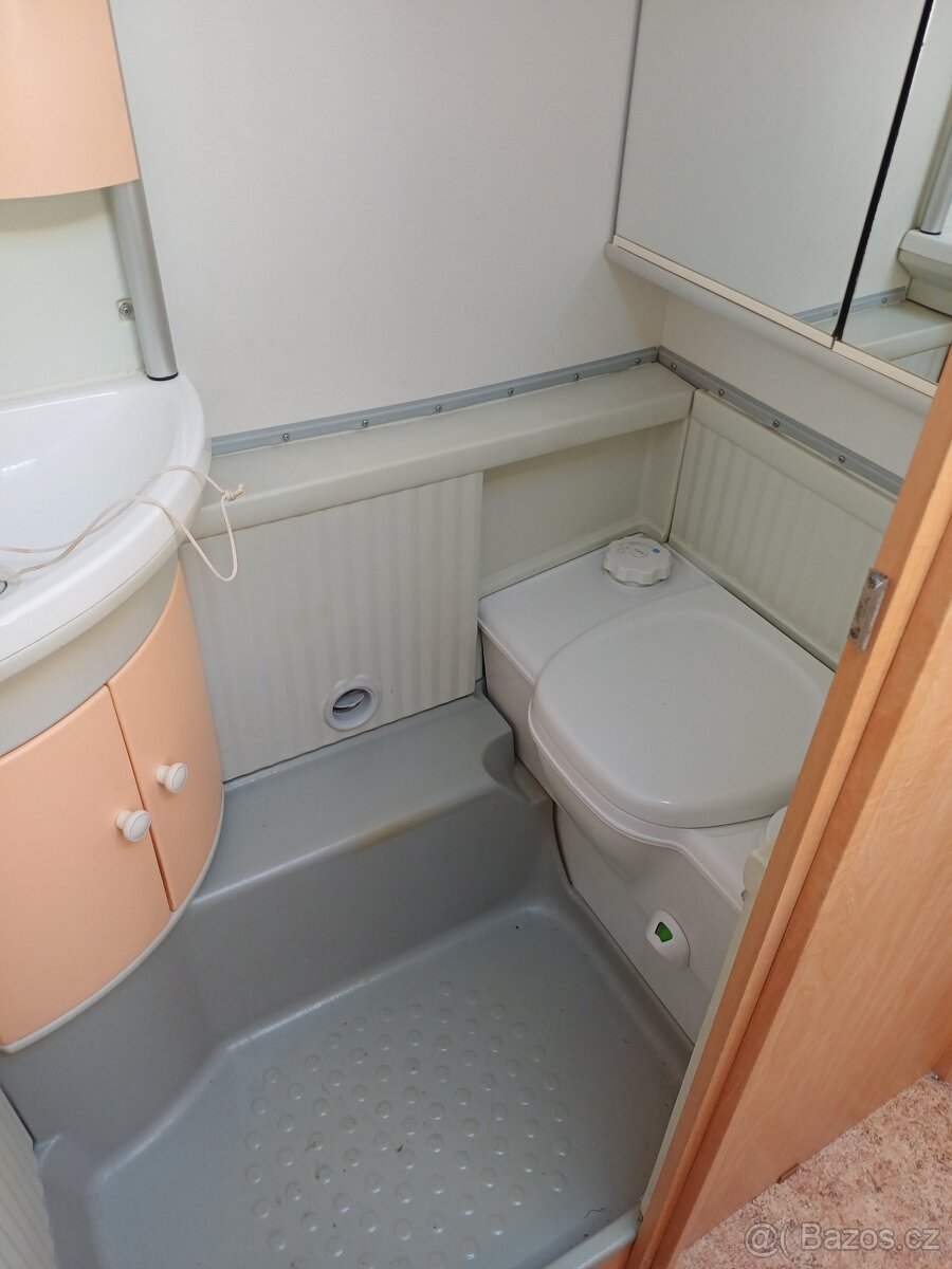 KARAVAN BURSTNER VENTANA TOP - 9