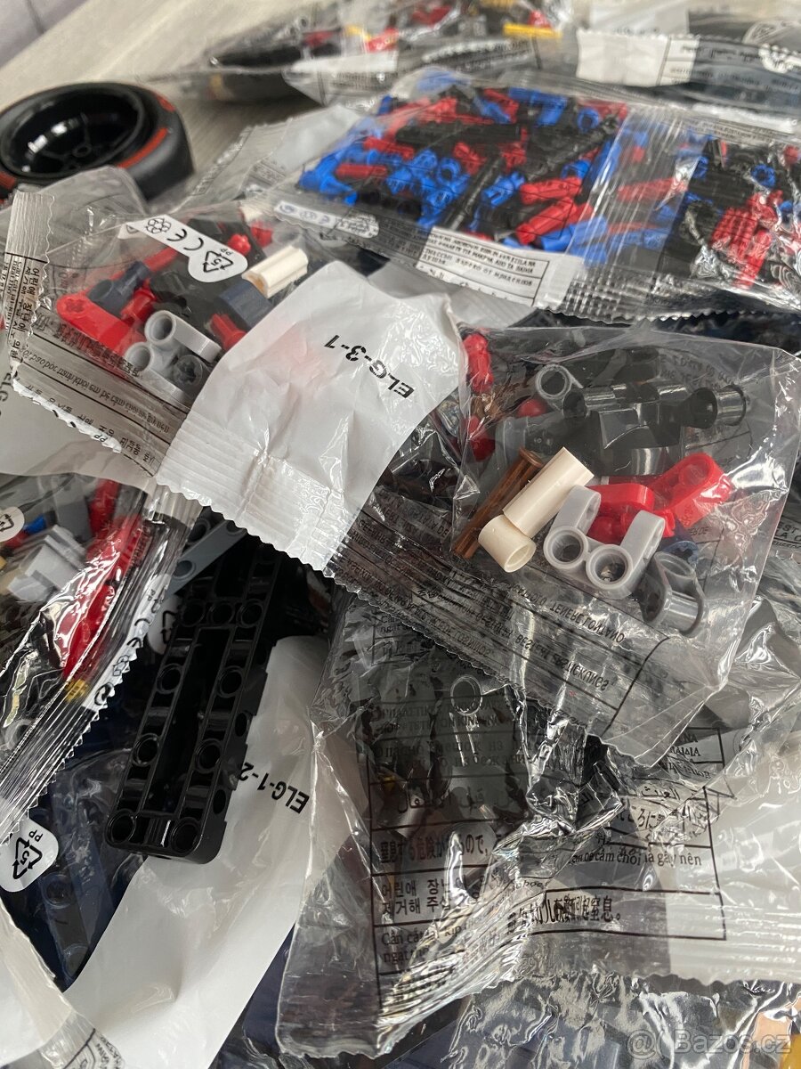 NOVÉ Red Bull Racing RB20 F1 - 1639ks kostek - 9