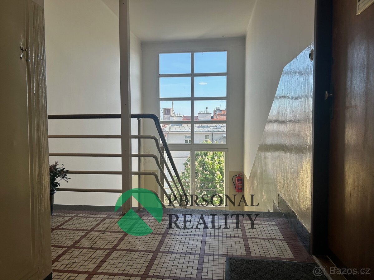 Pronájem byty 1+kk, 23 m2 - Praha - Holešovice, ev.č. 02277 - 9