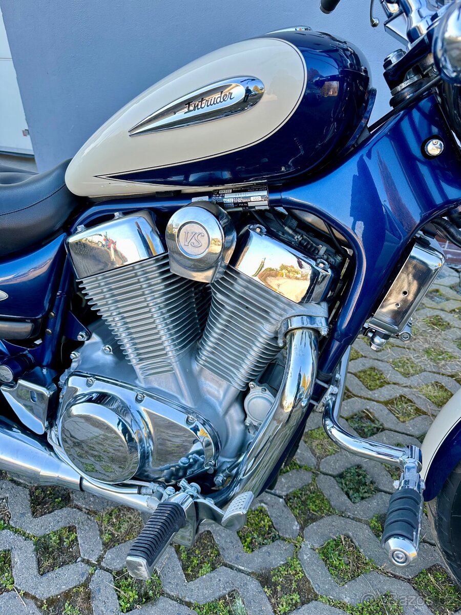 Suzuki vs 1400 Intruder - 9