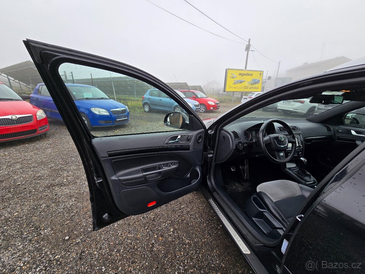 Škoda Octavia 2.0 TDi 125KW RS - 9