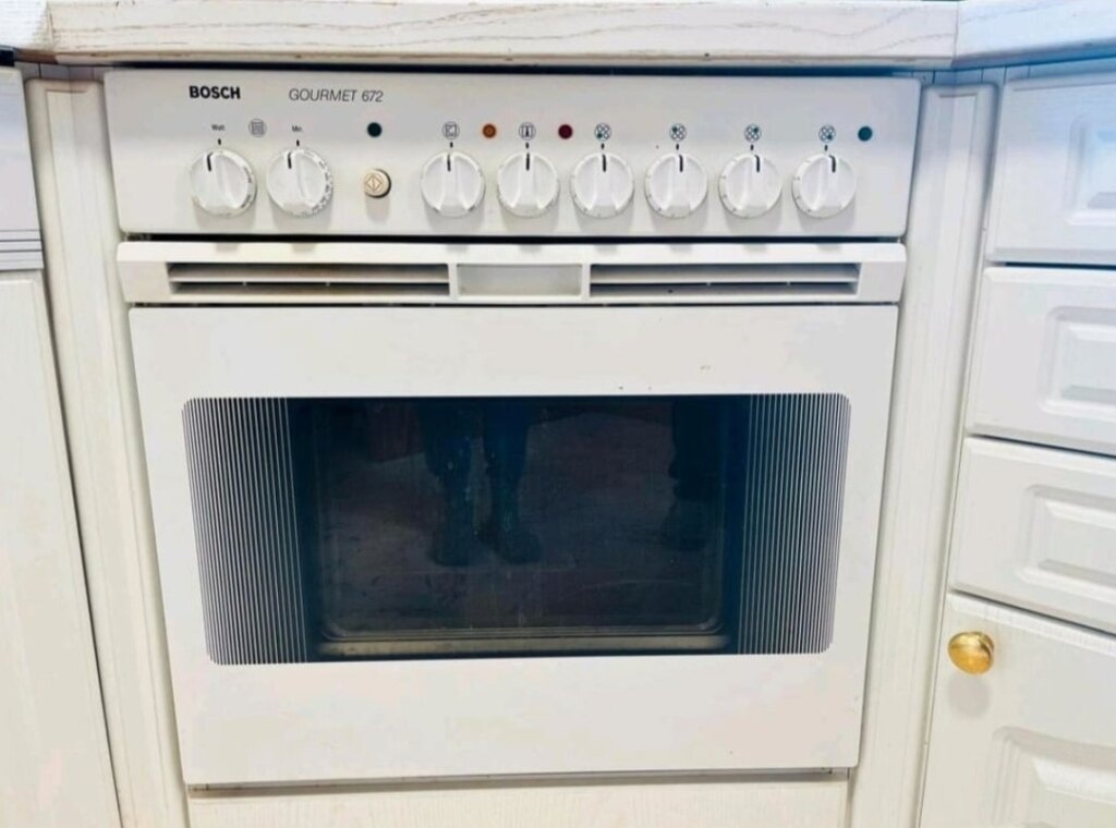 AKCE:Kuchyně Leicht se spotřebiči,3758 - 9