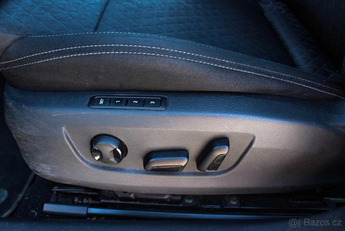 Škoda Superb Combi 1.6 TDI Style - 9