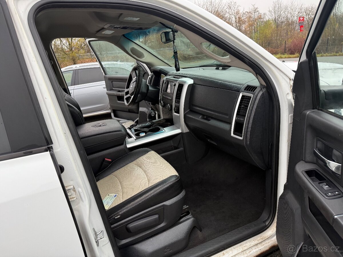 Dodge Ram 5.7 Rezervovano - 9