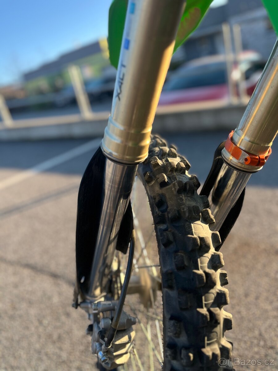 Kawasaki kxf 250 - 9