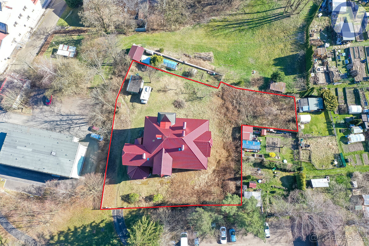 Bartošova vila – noblesní sídlo s rozmanitým potenciálem vyu - 9