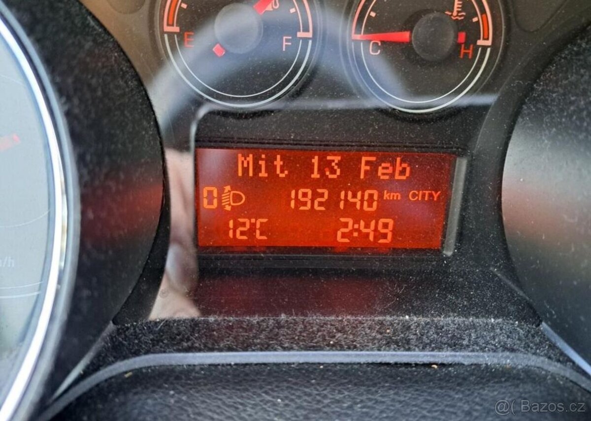 Fiat Bravo 1,6 JTD nafta manuál 66 kw - 9