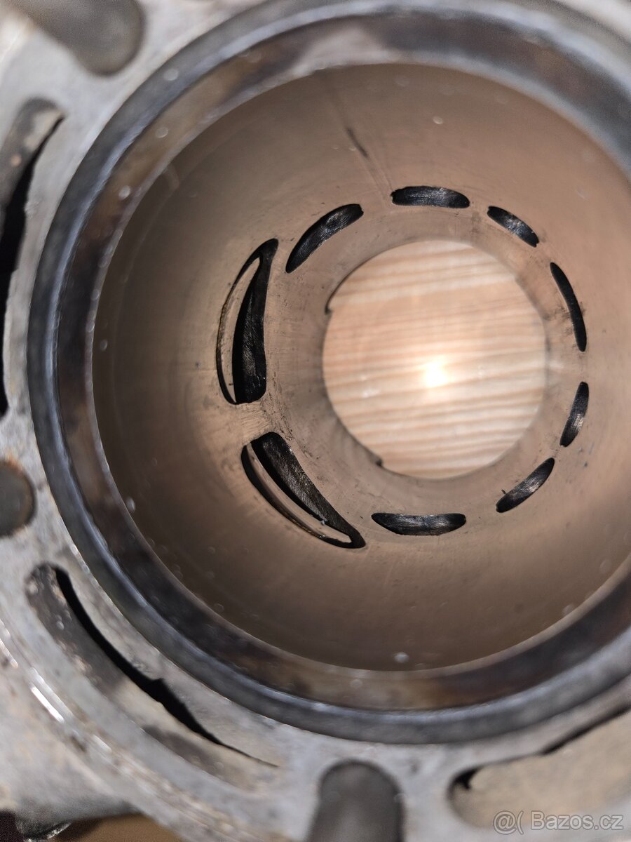 válec husqvarna 125 - 9