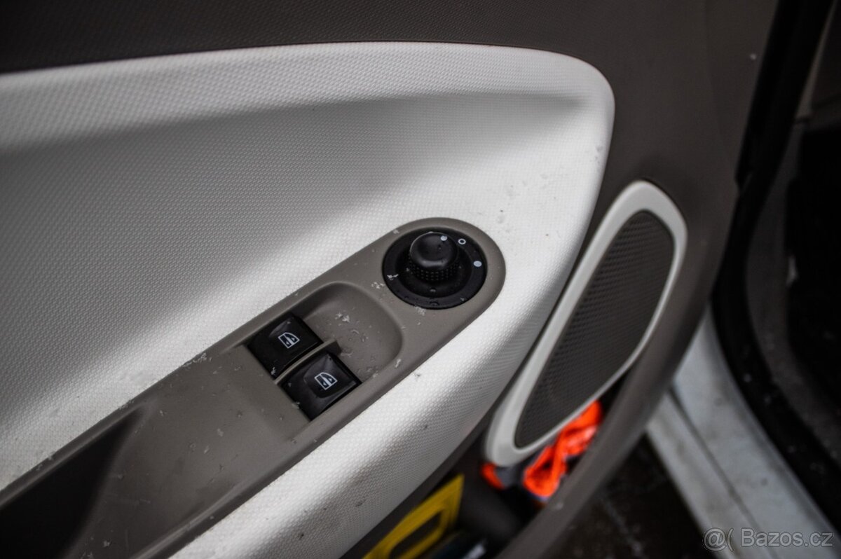 Renault Zoe 2016, 65kW - 9